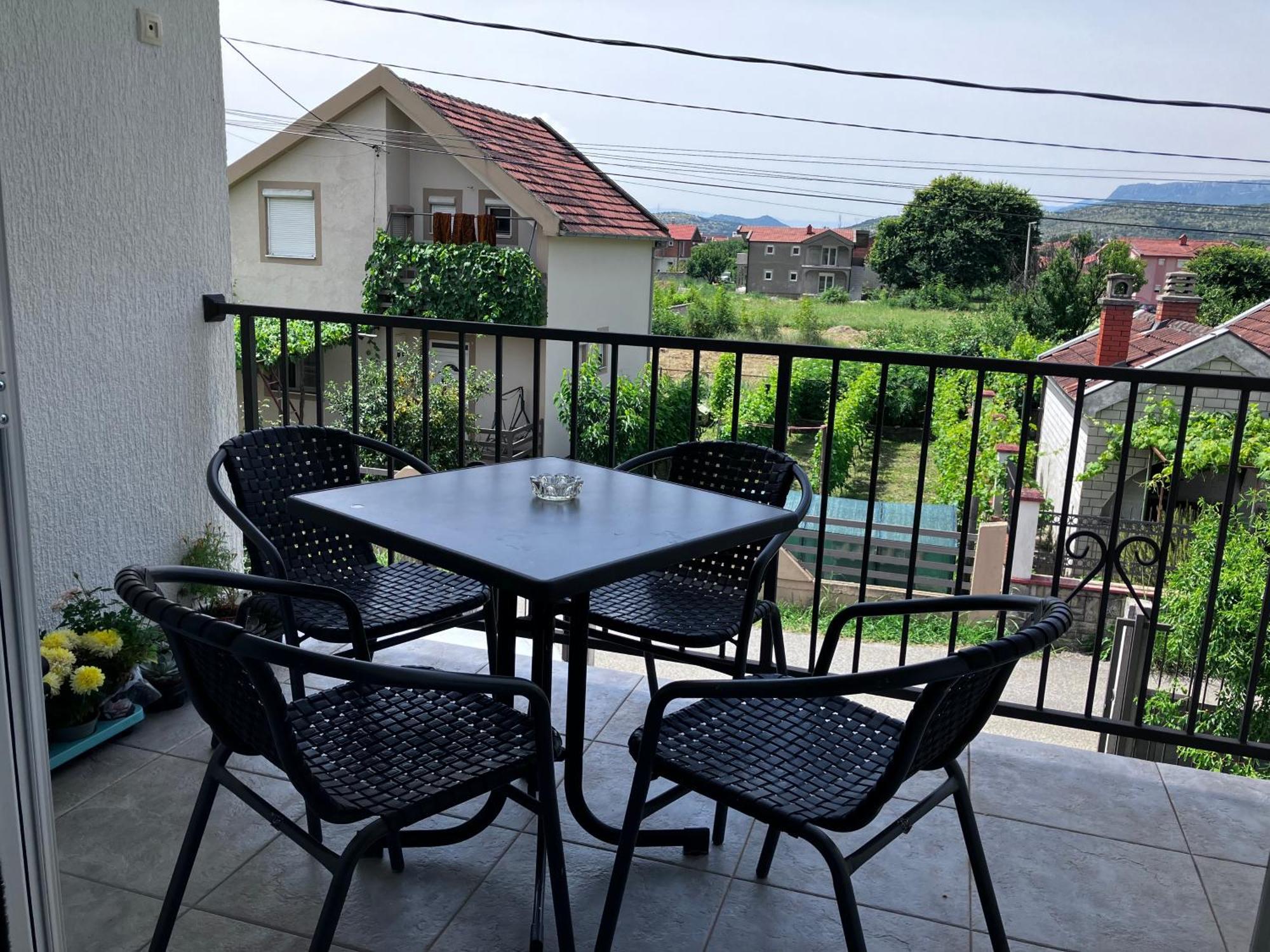 포드고리차 Cozy, Fully Equipped, Free Parking&Wifi, Quiet, 2Bd 아파트 외부 사진