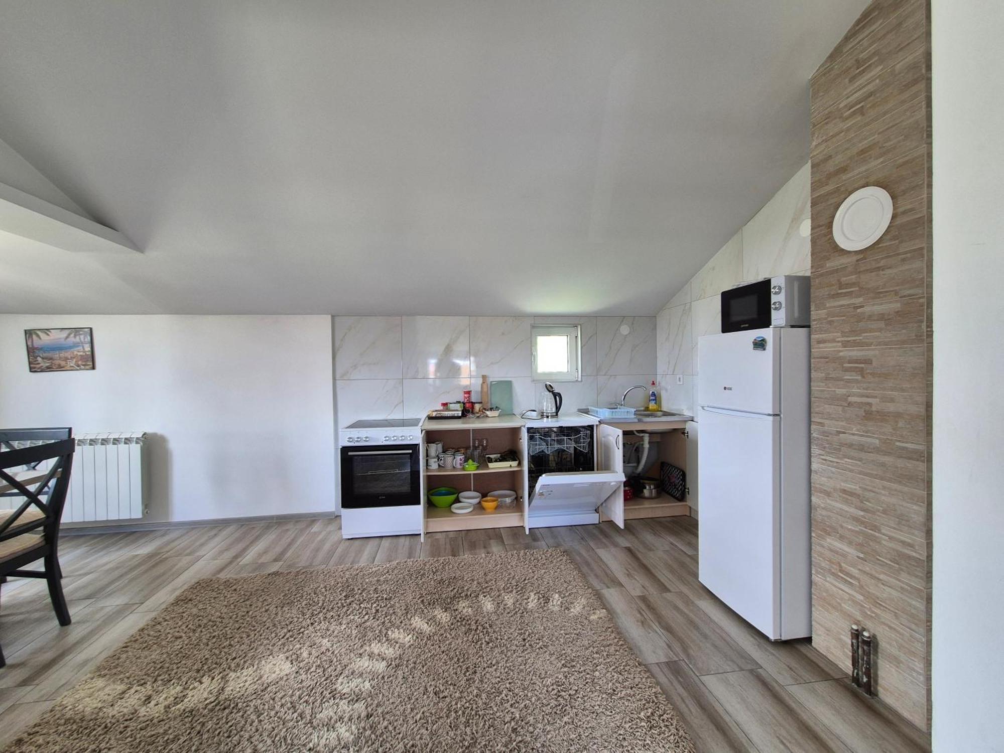 포드고리차 Cozy, Fully Equipped, Free Parking&Wifi, Quiet, 2Bd 아파트 외부 사진